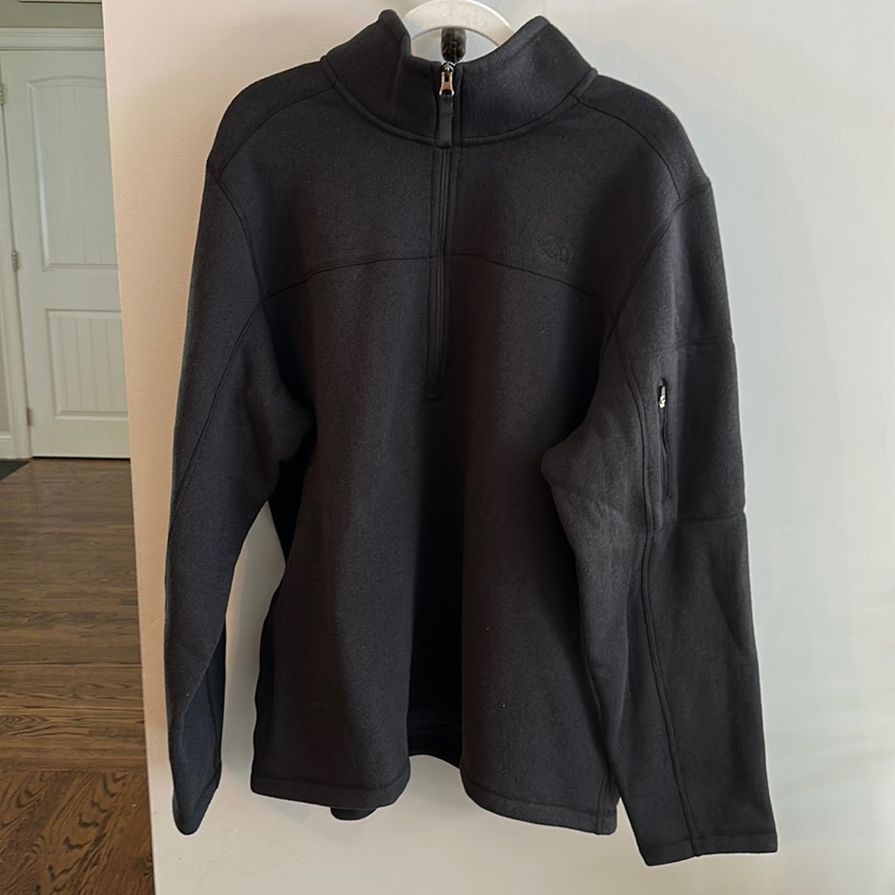 Mens Northface pullover